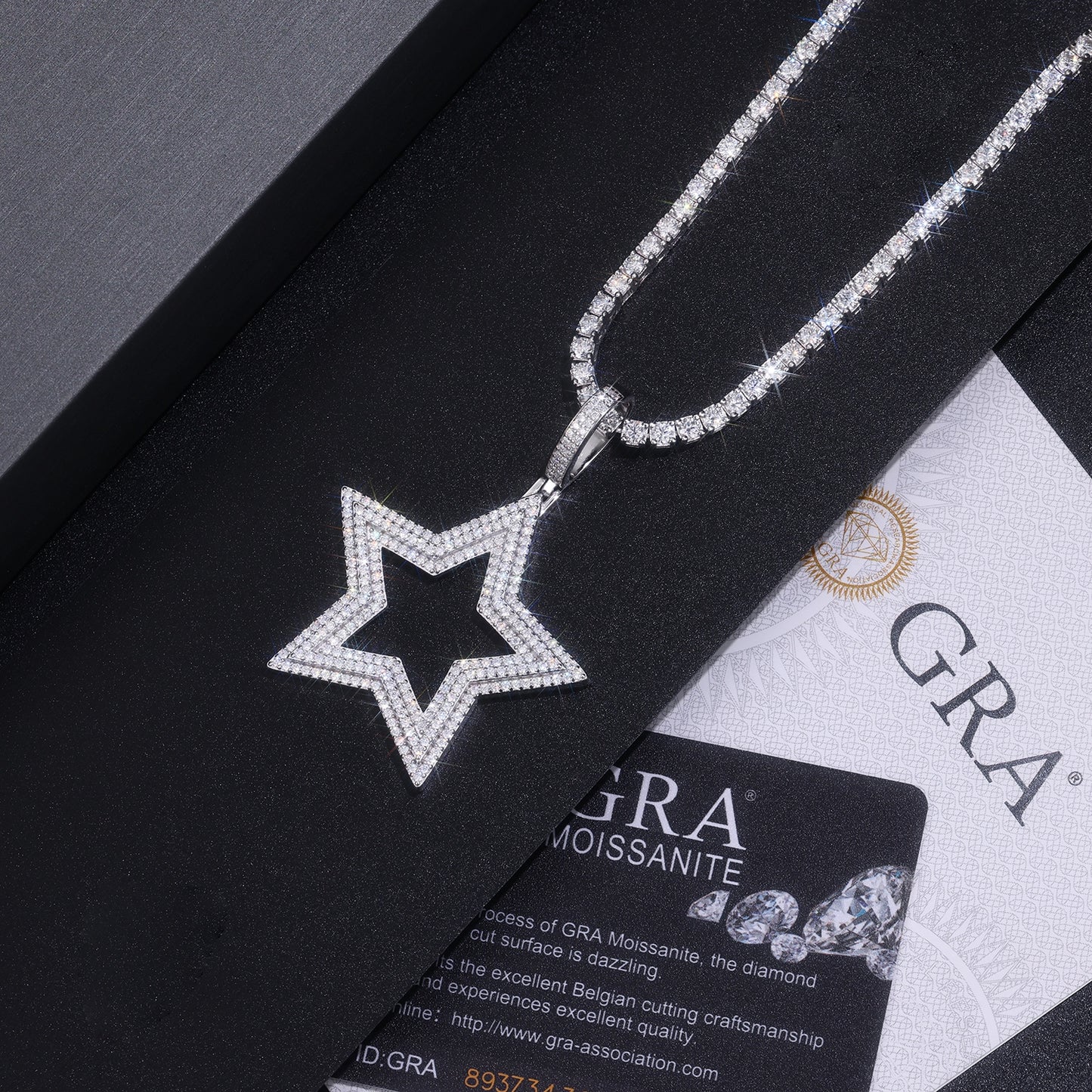 Shining Starlight - A Fashionable And Trendy Necklace Pendant Set With Top-quality Moissanite S925 Silver And Platinum Plating Can Be Tested With A Diamond Pen